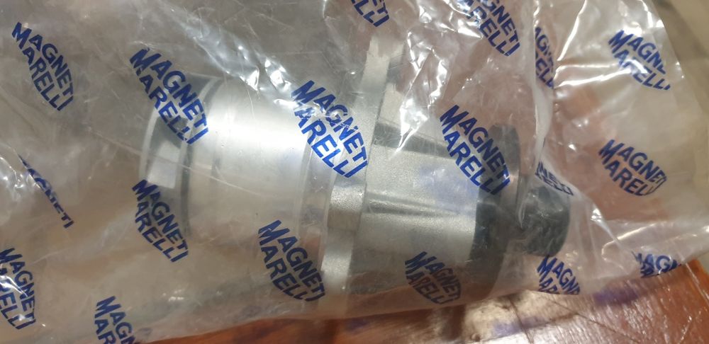 Водяной насос помпа Magnet Marelli BMW