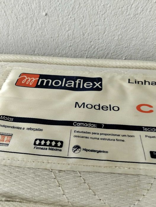 Vendo estrados e colchão