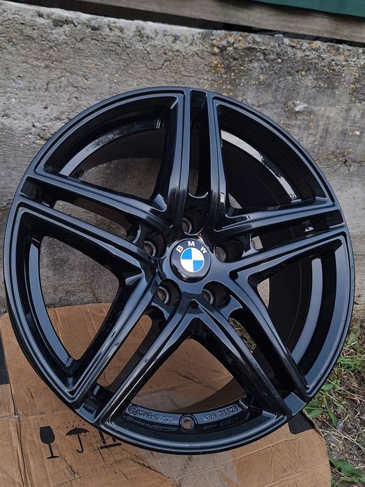 Чорні литі диски R17 BMW G series 3 4 5 7 G20 G21 G22 23 26 G30 31 G11 12