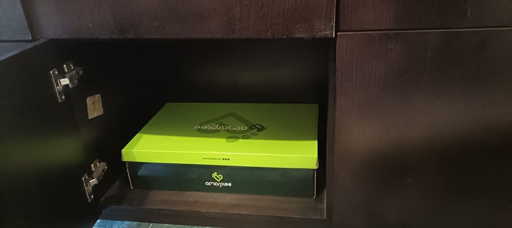 Aparador de 2 metros com. 6 portas