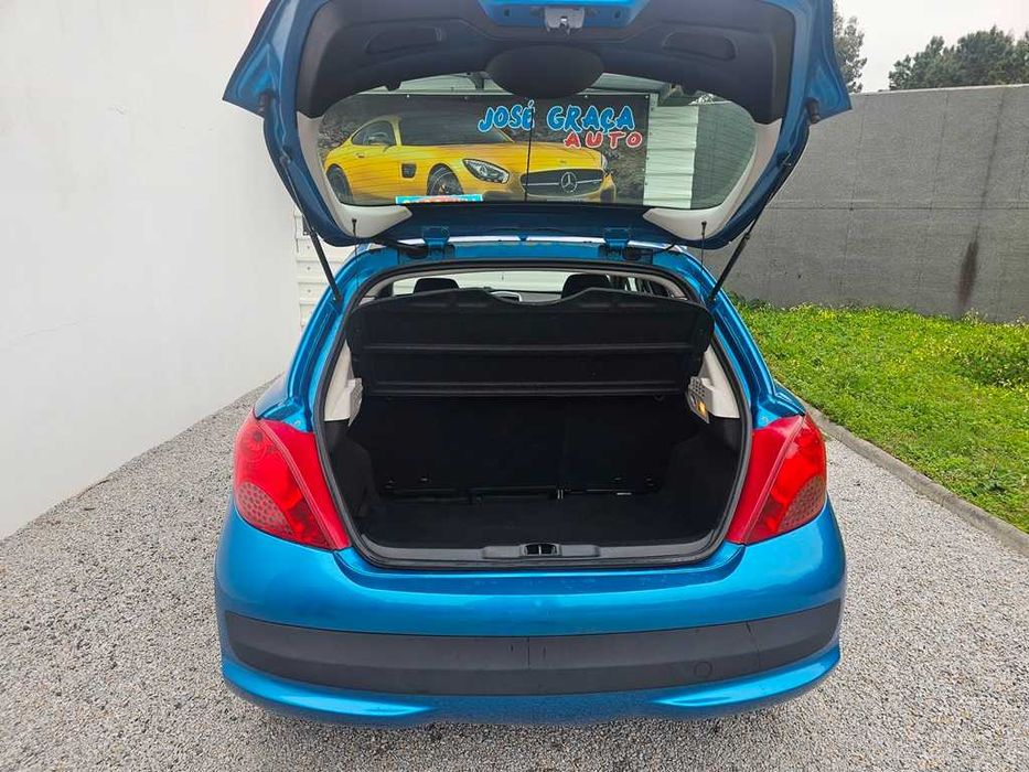 Peugeot 207 1.4i 16v 90Cv 190.000Km 11/2007