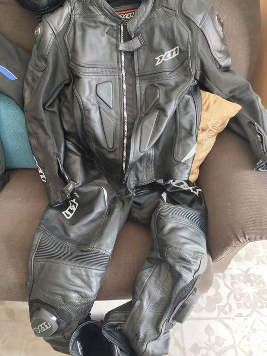 Agasalho completo x11 moto pista como novo