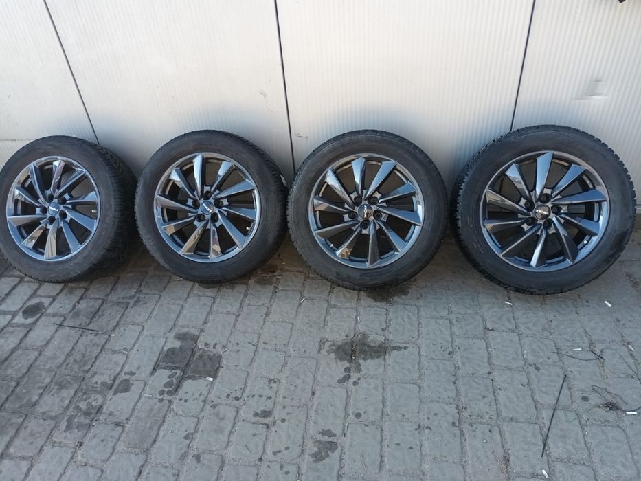 Opony + felgi Nokian WR SUV 4