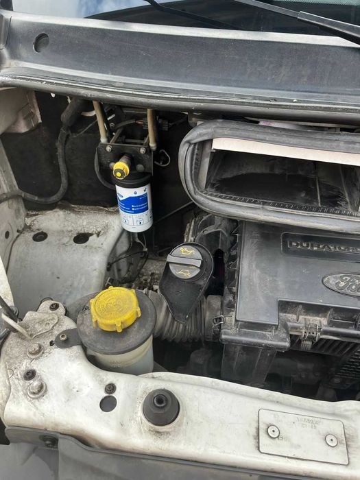 Форд Транзіт 2010 року