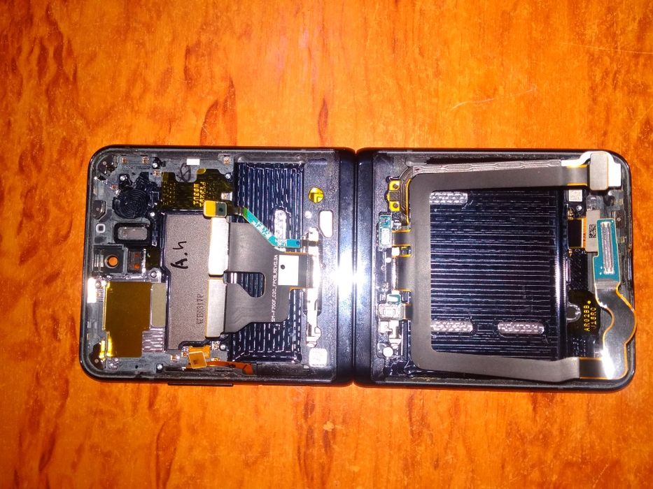 Запчасти для Samsung z flip , f700