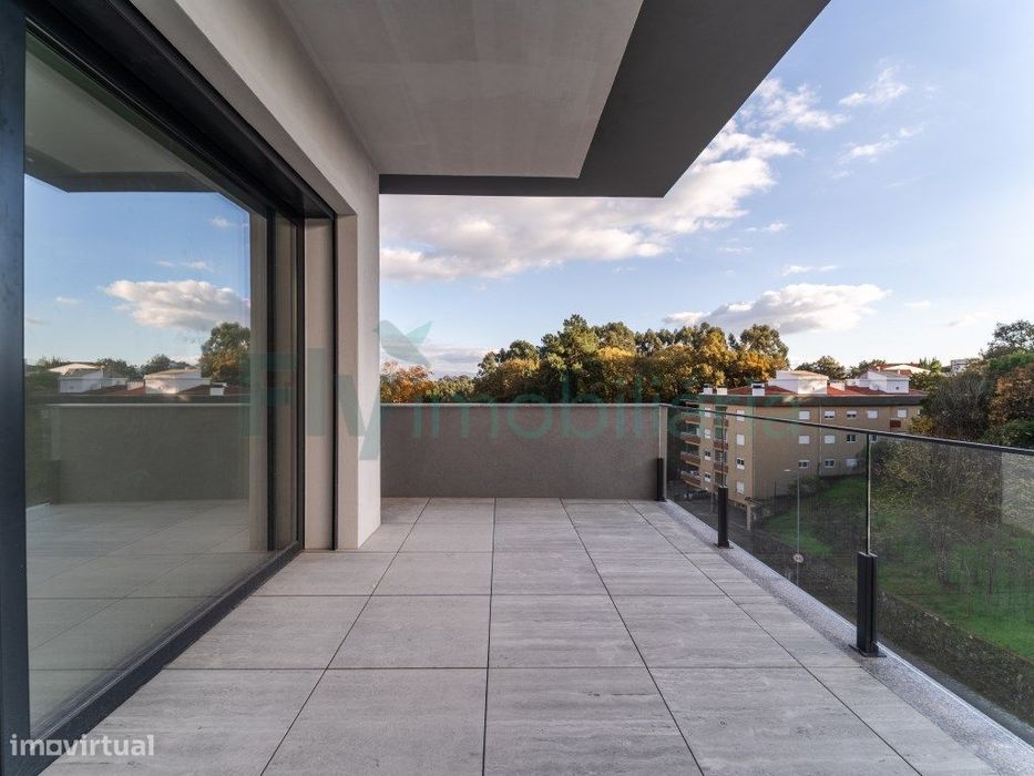 Apartamento T3 com excelente áreas em Lousada