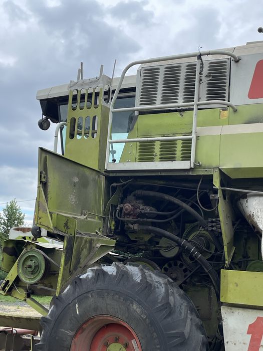 Claas Dominator 108 maxi części sieczkarnia rura kosz sitowy klepisko