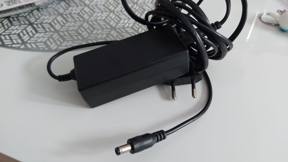 zasilacz JBL 19V 2A do soundbara