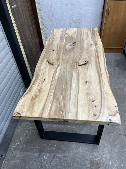 Ława drewniana z orzecha