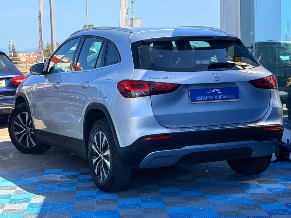 Mercedes-Benz GLA 250 e 8G-DCT Style