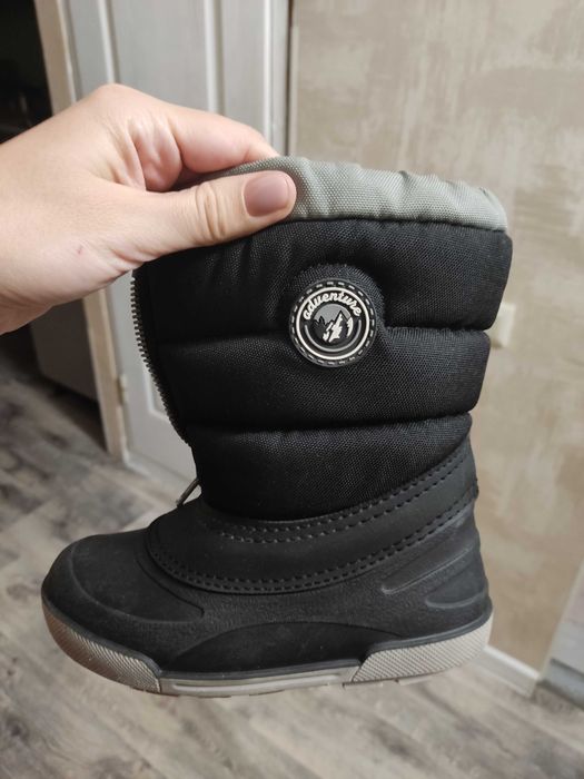 Зимове взуття ботінки угги дутіки сапоги сапожки демари