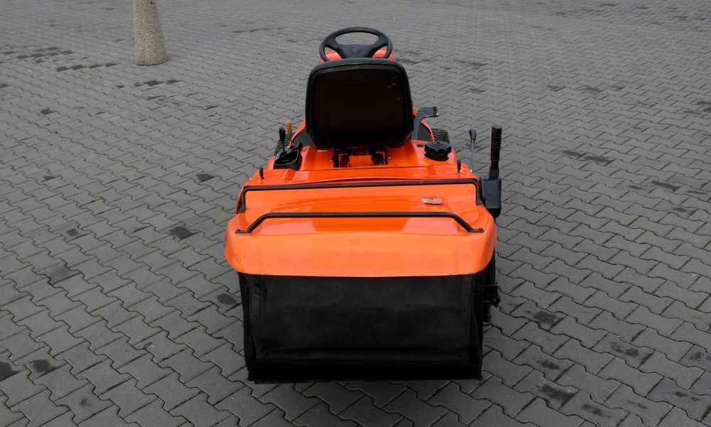 Traktorek kosiarka KUBOTA GR2120 4x4 Wspomaganie (121201.5) - Baras