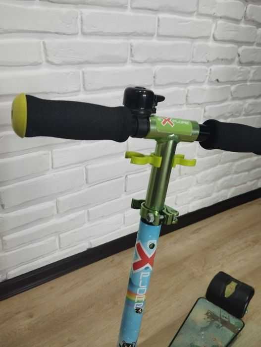 Детский самокат б.у.в хорошем состоянии.