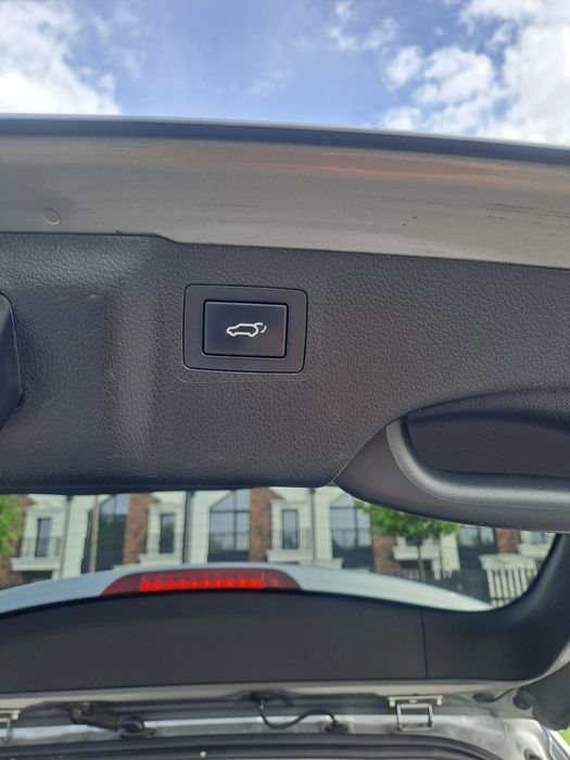 Продам гарне авто Hyundai Santa FE
