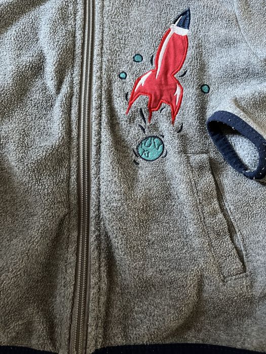 Bluza z polaru marki lupilu
