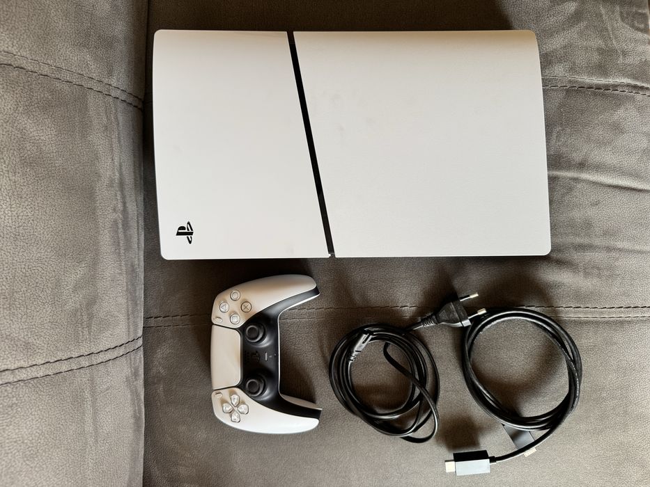 PlayStation 5 Slim Digital Edition 1TB c/ Garantia + Comando