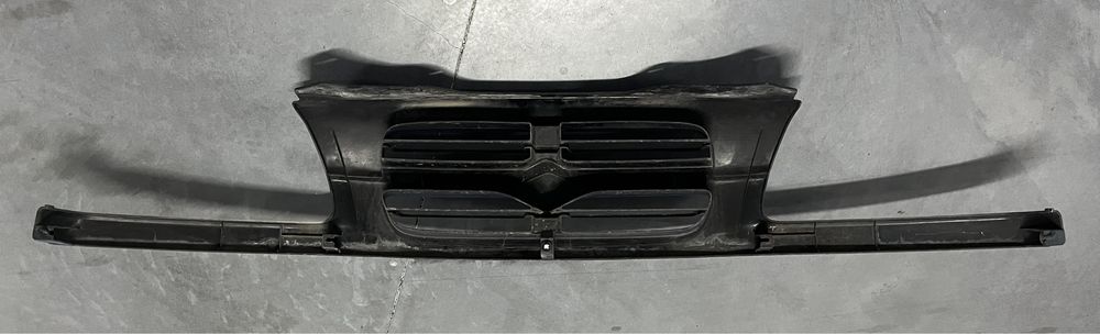 Grelha frontal - Grand Vitara 1