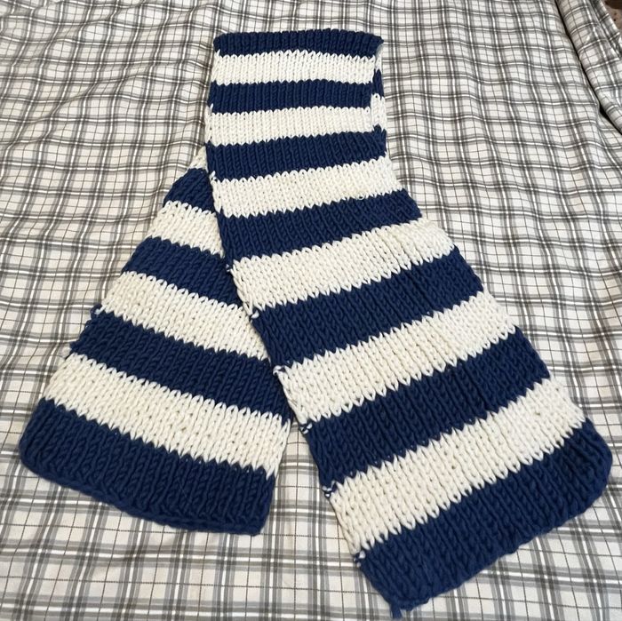 Шарфи різні у прекрасному стані