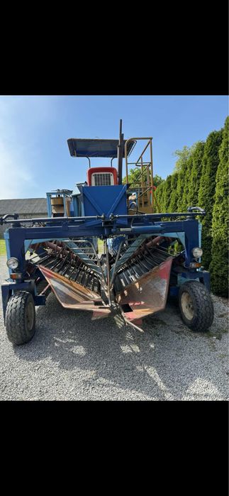 Kombajn do porzeczek KPS-3 porzeczki aroni agrestu