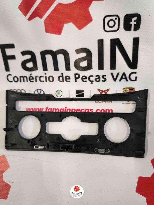 Moldura da Consola Central / Rádio / Aro VW PASSAT CC B6