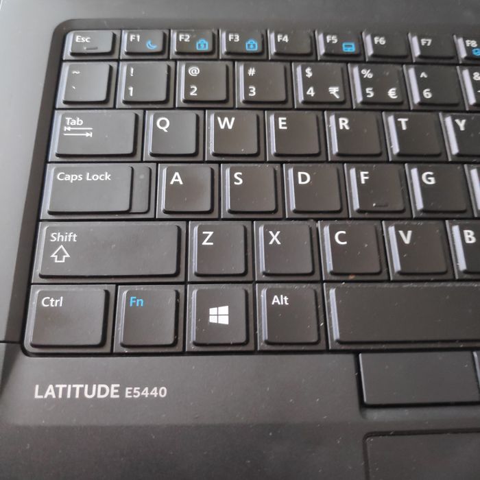 Dell e5440.   i 5. . nowy dysk + torba