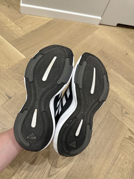 Adidas response czarne, rozmiar 42 2/3