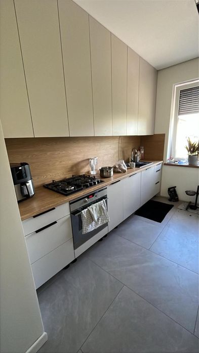 Sprzedam mieszkanie 80m2 (pół domu) z duzym ogrodem i budynkiem gospod