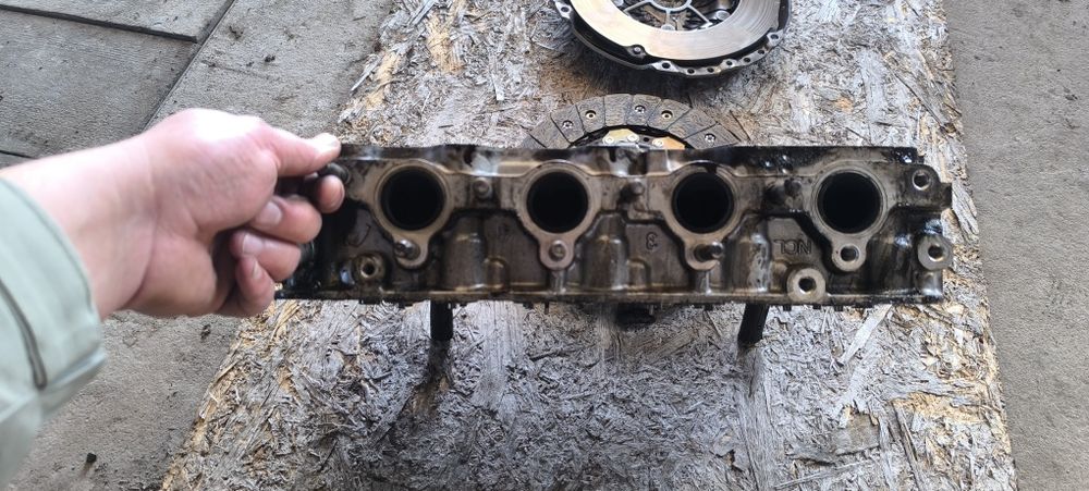 Головка блоку циліндрів Opel Astra J  1.7 CDTI A17DTR