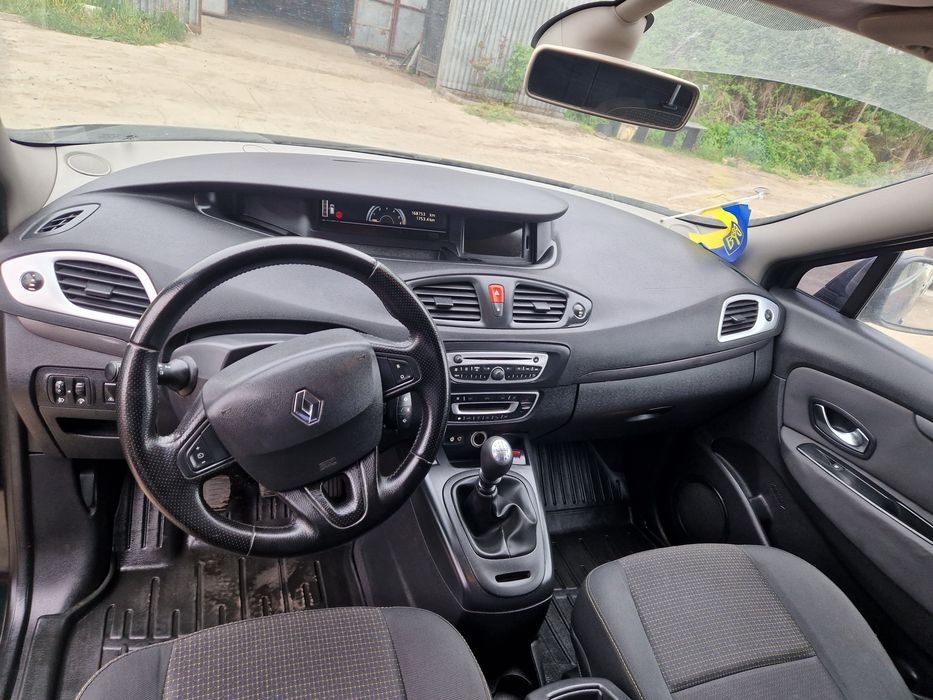 Renault Scenic 3 2009 року