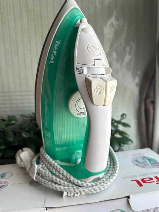 Утюг Tefal FV3510 (2000W)