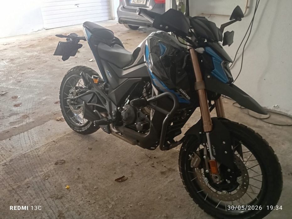 Zontes 125cc ( Nova apenas 100km de uso)