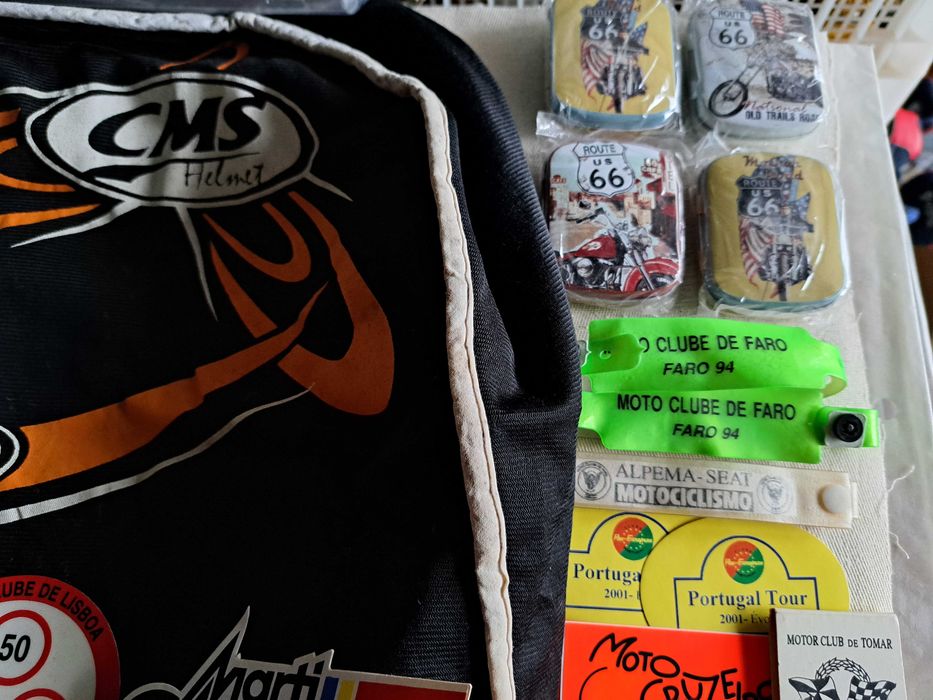 LOTE de Recordações MOTARD + HONDA escala 1/18!