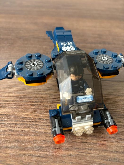Lego Marvel # 76036
Jato de Ataque da SHIELD