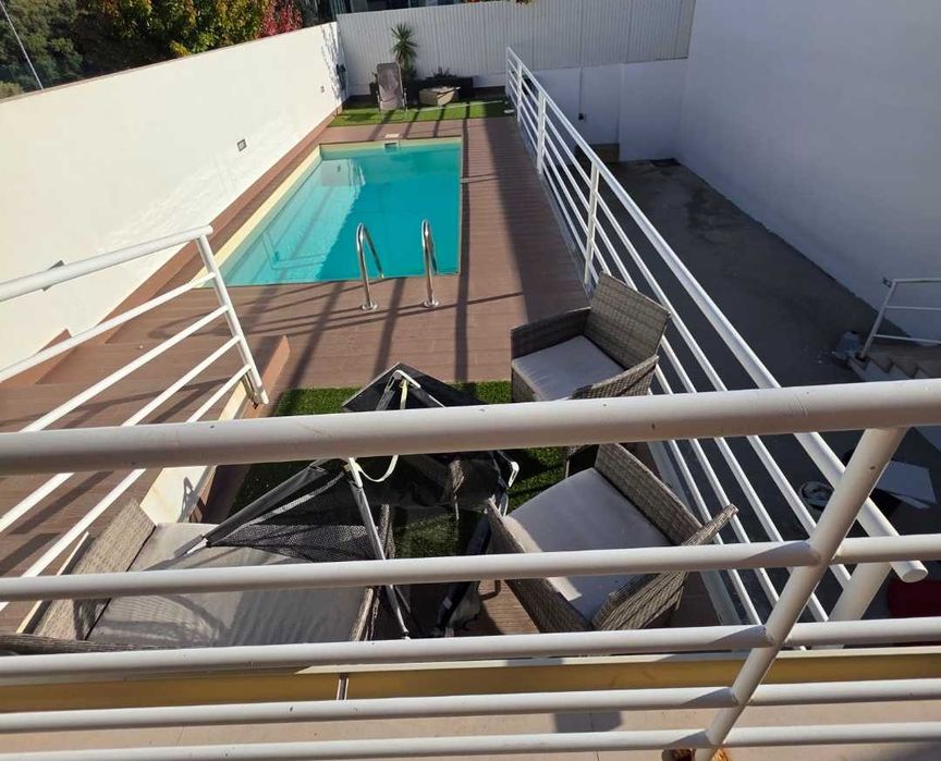Moradia T3 piscina +ginásio