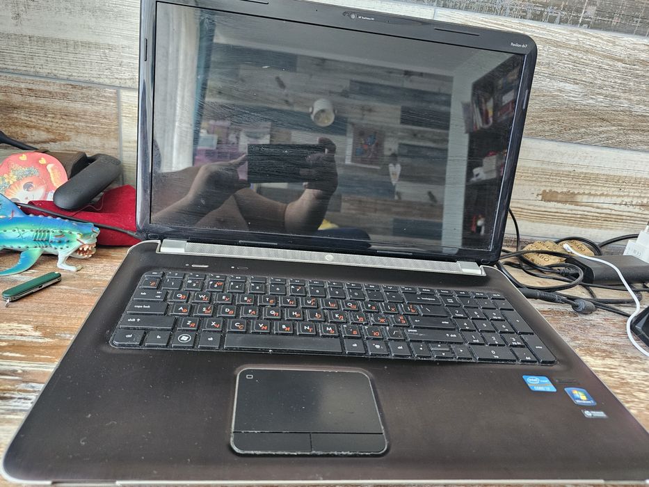 ноутбук HP Pavilion dv7