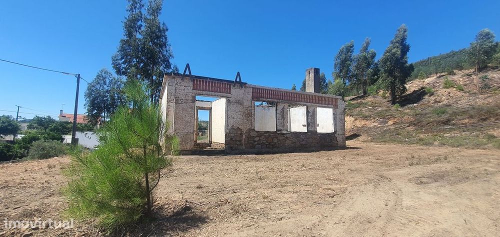 Antiga Escola Primária perto do Rio Zêzere, para Restaurar como Habi