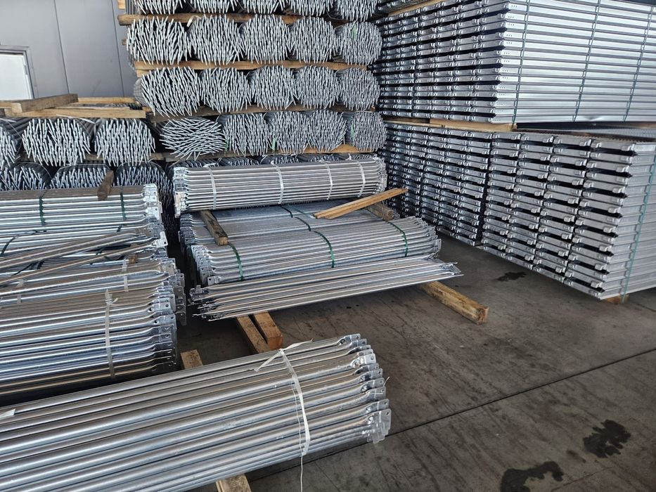 Rusztowanie na SZCZYTY 9 mb x 8,30 ROBOCZA Promocja Baumann ,altrad