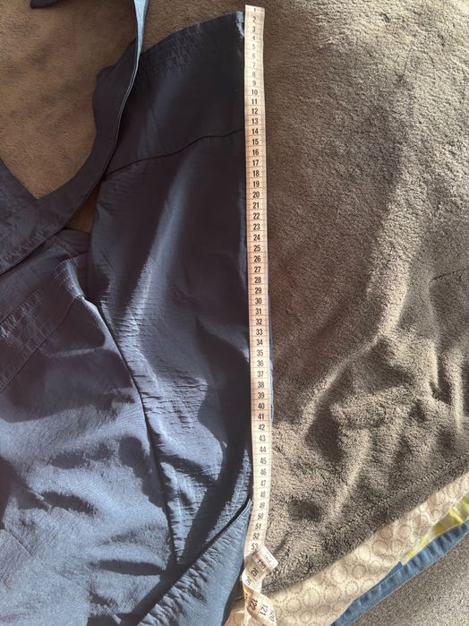 Granatowy krótki trencz Oodji + opcjonalnie nowy szalik