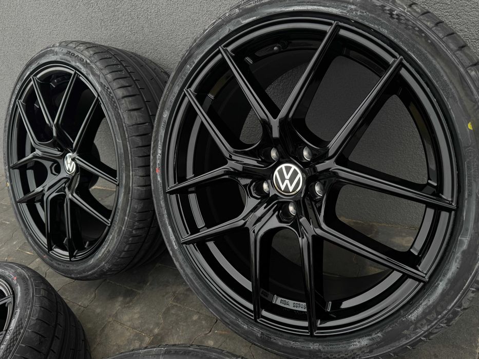 VW ARTEON koła letnie 245/40r19 KUMHO FELGI TOMASON Germany NOWE