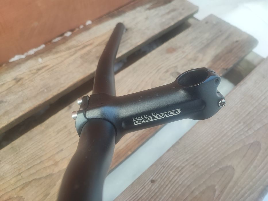 Kierownica i mostek rowerowy Race Face Evolve XC 31.8 ALU retro mtb