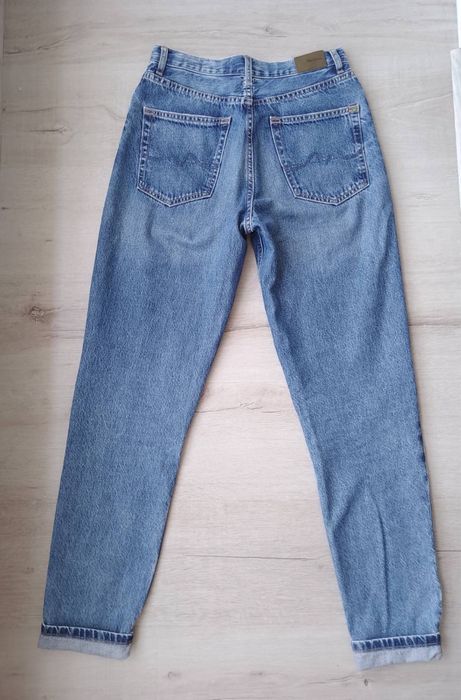 Продам джинсы Patrizia Pepe Jeans