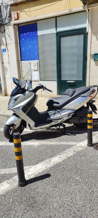 SYM GTS 125cc impecável!