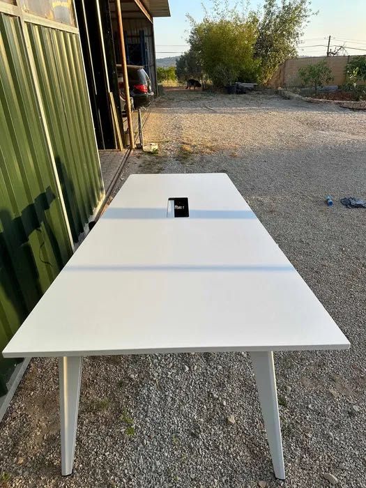 Mesa Alta Steelcase - Ideal p/ Reuniões, Projetos e Áreas de Convívio