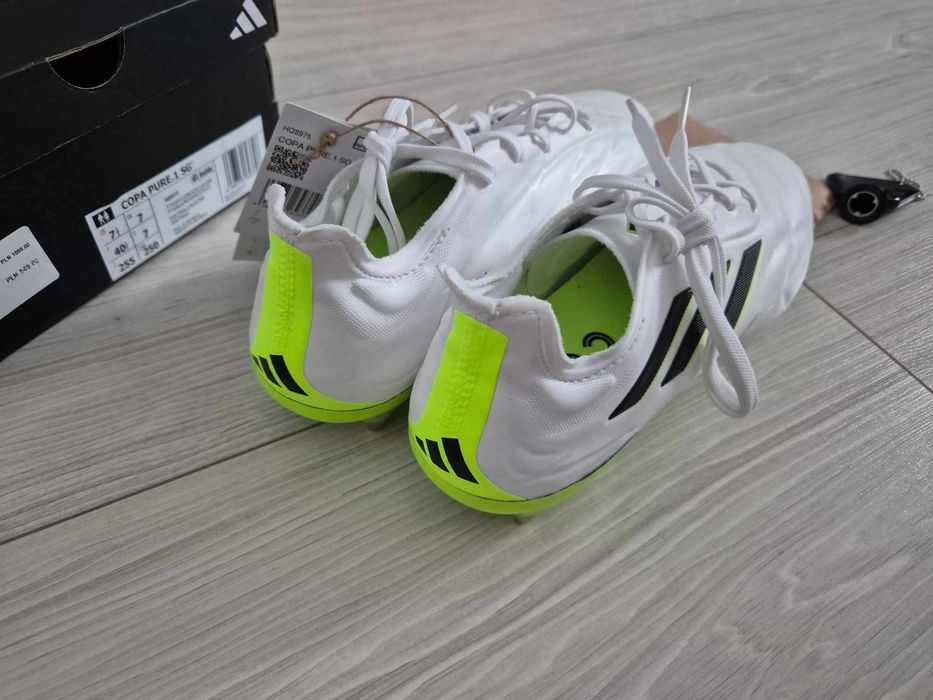 Profesjonalne korki piłkarskie Adidas Copa Pure.1 SG HQ8975 r. 40 2/3
