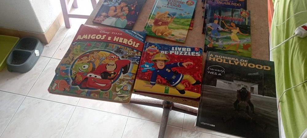 Livros cada um 2.50
