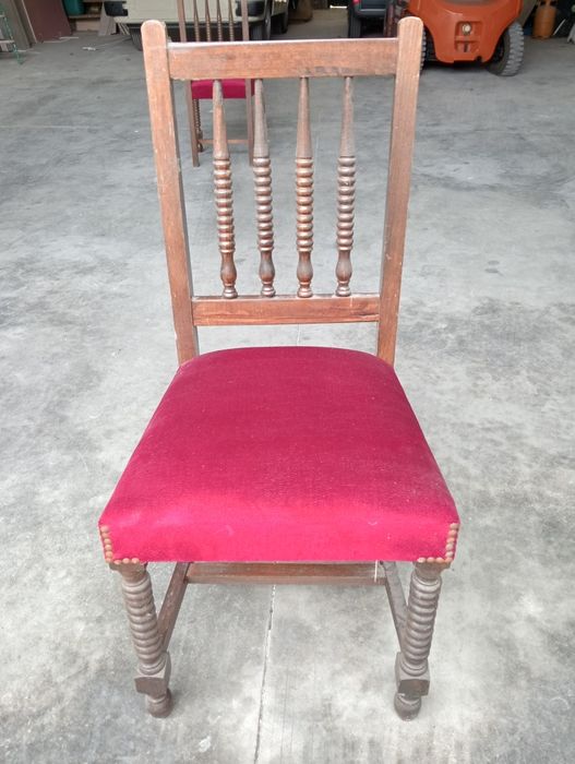 Cadeira vintage vermelha