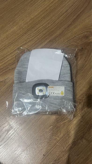 Czapka led Szara