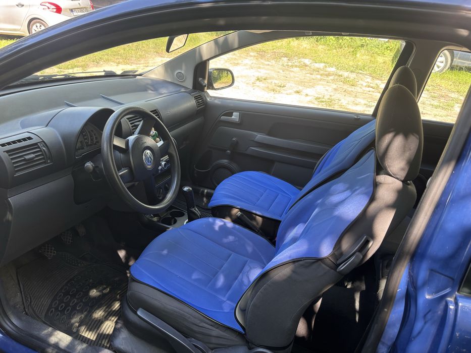 Volkswagen fox .