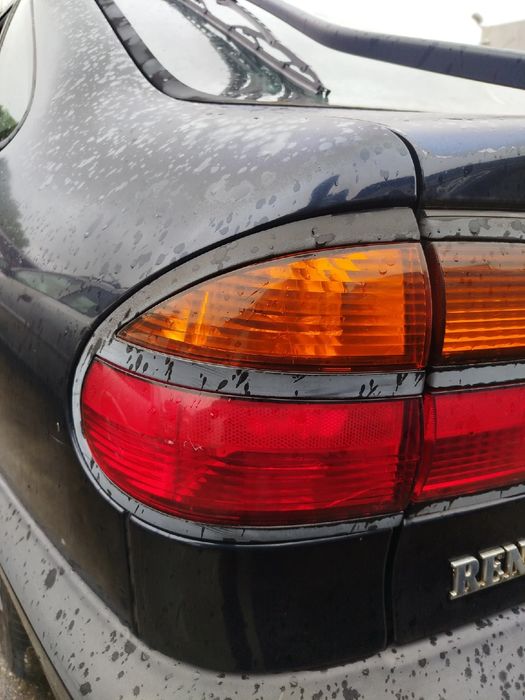 Farolim esquerdo RENAULT Laguna I (B56_, 556_)