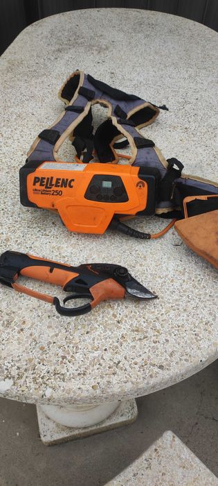 tesoura pellenc 250